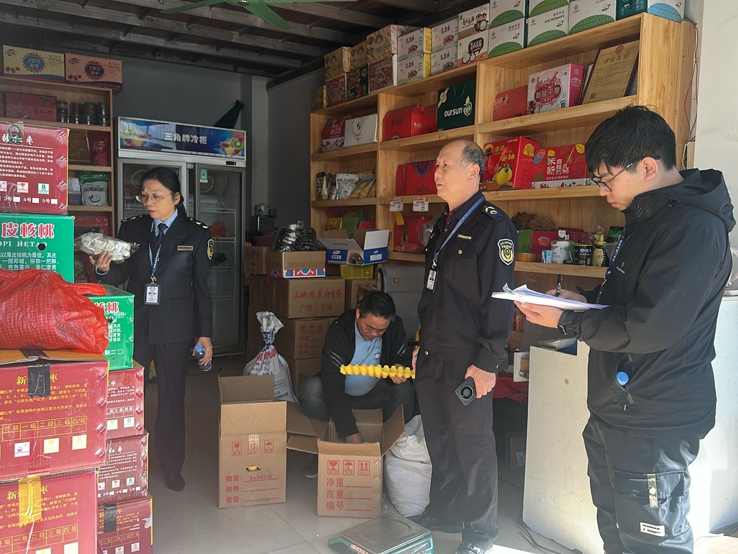玉州區市場監督管理局 全面排查農副產品批發市場，筑牢食品銷售安全防線
